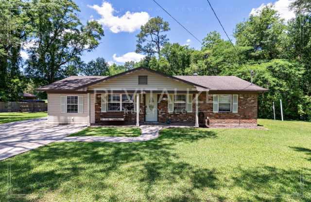 Charming 3 Bedroom/2 Bathroom Home in Saraland! photos photos