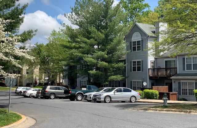 4609 DEEPWOOD COURT Gallery 3