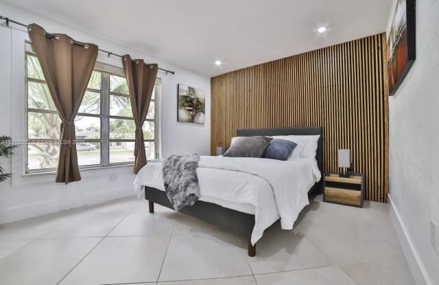 8651 Sunset Strip photos photos