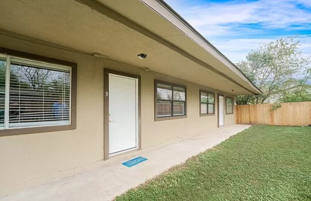522 Altitude Street - 3 photos photos