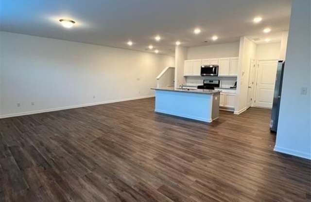 6075 Handley Drive Gallery 3