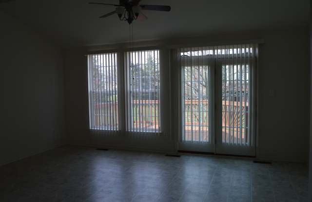 10704 Croydon Ct Gallery 2