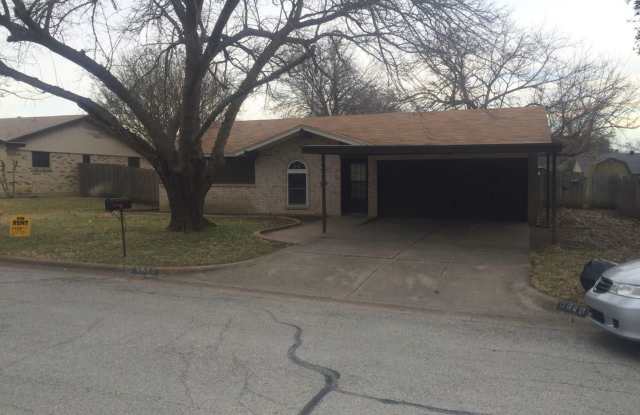 5640 Macneill Dr - 5640 Mac Neil Drive, Haltom City, TX 76148