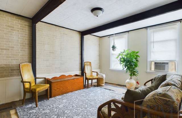 Coming Soon- Charming 2 Bedroom Home with Oversized Private Yard photos photos