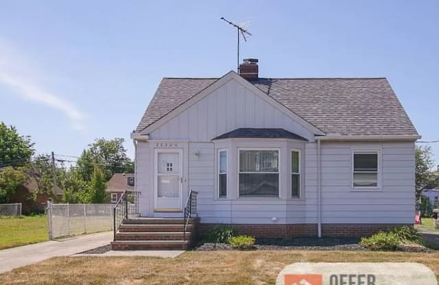 20300 Naumann Avenue photos photos