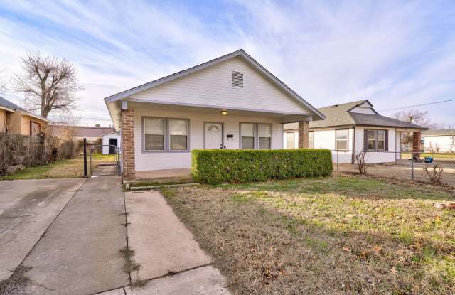 Spacious 4-Bed Gem with Modern Upgrades in the Heart of OKC - 1736 Northwest 7th Street, Oklahoma City, OK 73106 Spacious 4-Bed Gem with Modern Upgrades in the Heart of OKC - 1736 Northwest 7th Street, Oklahoma City, OK 73106