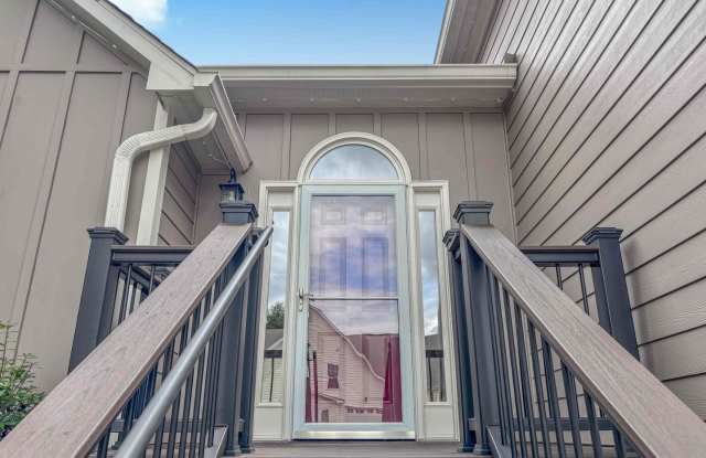 Charming Smyrna Home in Chateau Walk | 3 BR 2 BA! Gallery 4