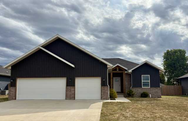 664 Dean Ln Gallery 1