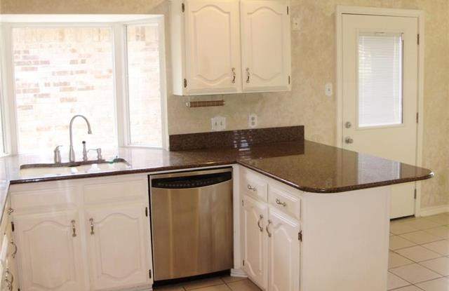 18908 Waterway Road Gallery 3