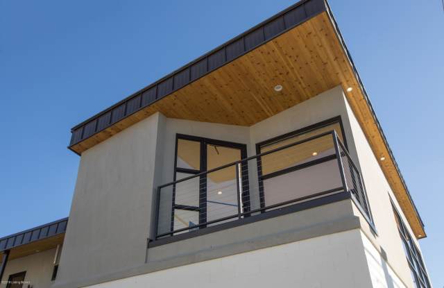 931 E Main St - 931 East Main Street, Louisville, KY 40206