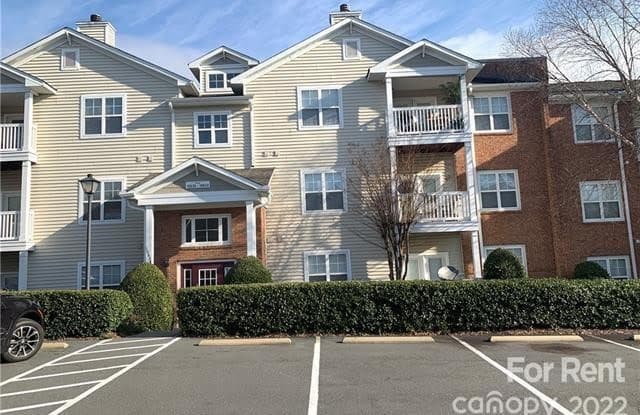 10648 Hill Point Court - 10648 Hill Point Court, Charlotte, NC 28262
