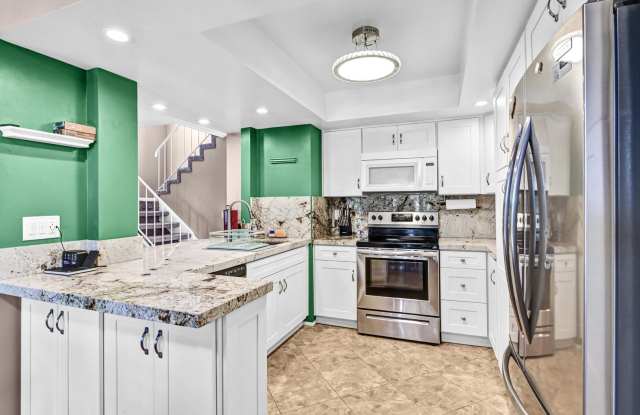 3 Bedroom Townhome in the Vista de Vista Community photos photos