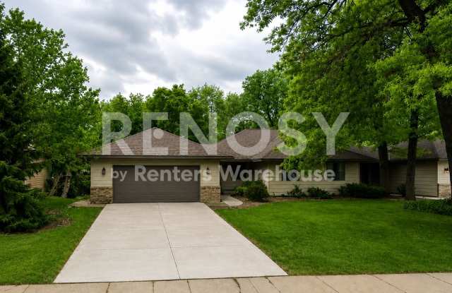 Available September 1st 3 Bedroom 2 Bath Single Family Home in Apple Valley photos photos