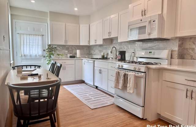 17 Linden St. photos photos