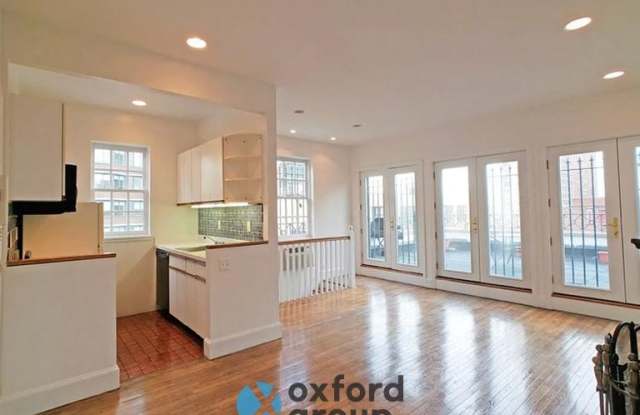306 East 82nd Street Gallery 1
