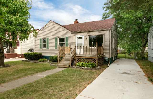 26080 Blumfield St photos photos