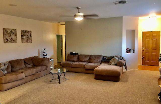 3760 W Eastman Court Gallery 3