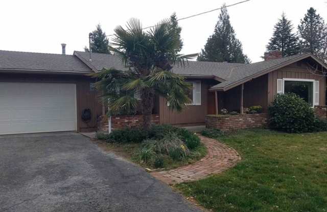 For Rent – Spacious 4 Bedroom Home with Fireplace  Fenced Yard photos photos