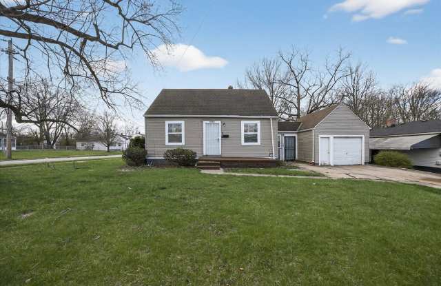 17208 LIPTON AVE photos photos