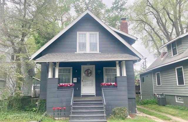 429 E KENILWORTH Avenue photos photos