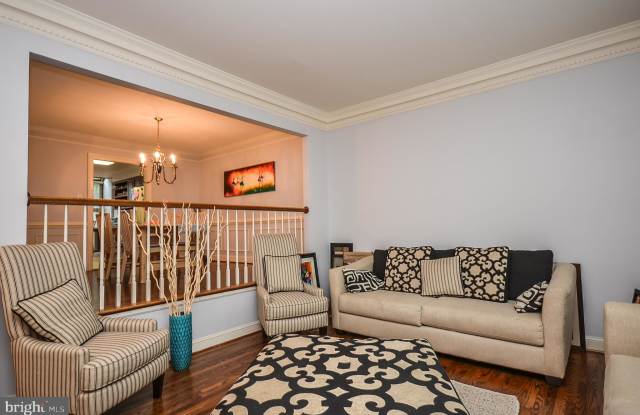 21 MAPLEWOOD PARK COURT Gallery 4