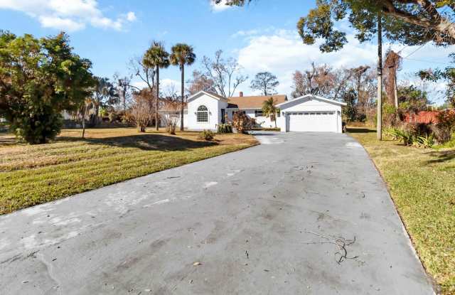 4/3 Lakefront Home for Rent – 1 Acre – Near College Park  Downtown Orlando photos photos