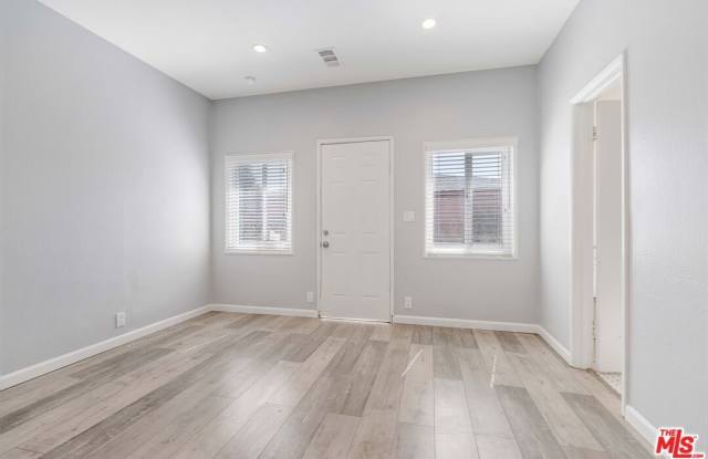 12000 Runnymede St Gallery 4
