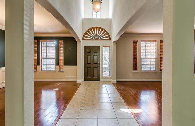 4305 Old Grove Drive Gallery 4
