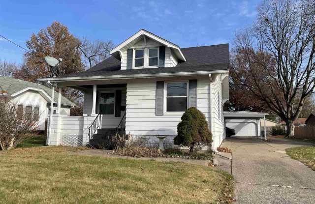 2139 30TH Street - 2139 30th Street, Rock Island, IL 61201