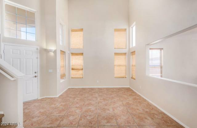 Charming 4 bedroom home in Goodyear! Gallery 4