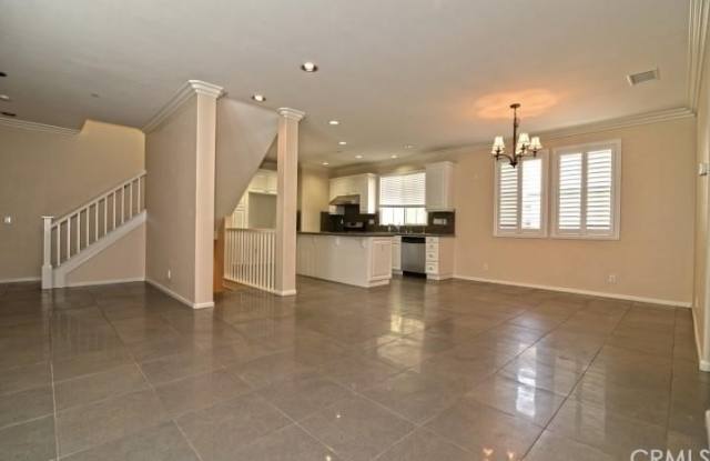 801 Terrace Lane E Gallery 2