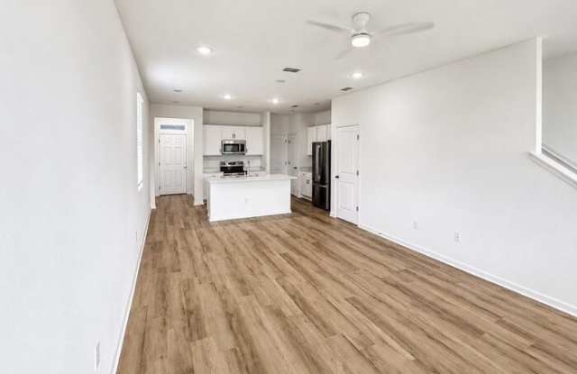 8646 Elmo Lane Gallery 4