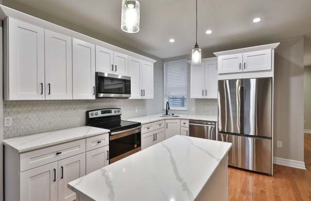 Amazing Fully Renovated 3 bed 2.5 Bath Brewerytown Home! Gallery 3