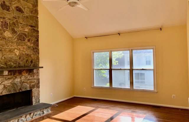 22008 IVY LEAF Drive Gallery 4