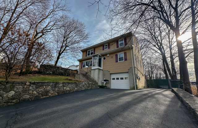 1 Green Ln photos photos