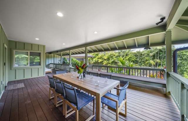 Tropical 4BR Gated Retreat w/ Sauna, Walk to Velzyland Beach photos photos