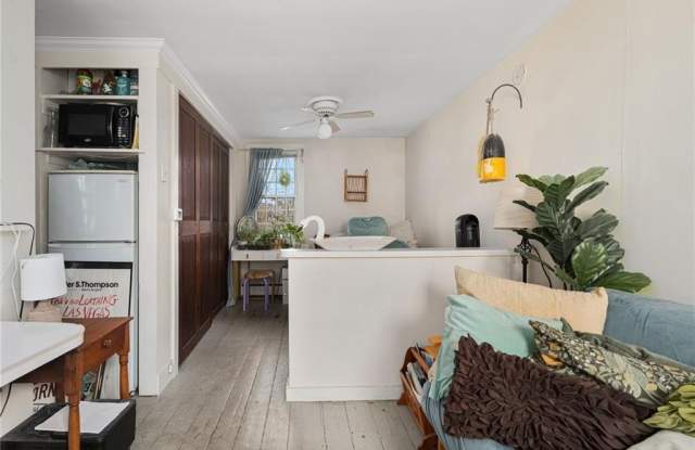 73 Thames Street Gallery 4