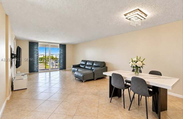 501 E Dania Beach Blvd Gallery 2