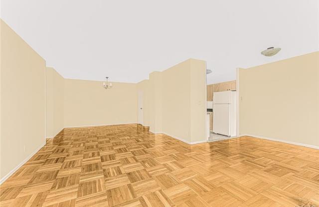281 Garth Road Gallery 4