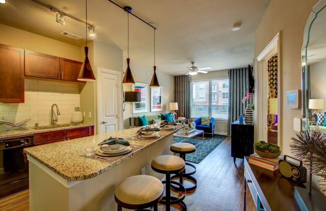 Keller Springs Crossing Apartments Gallery 4