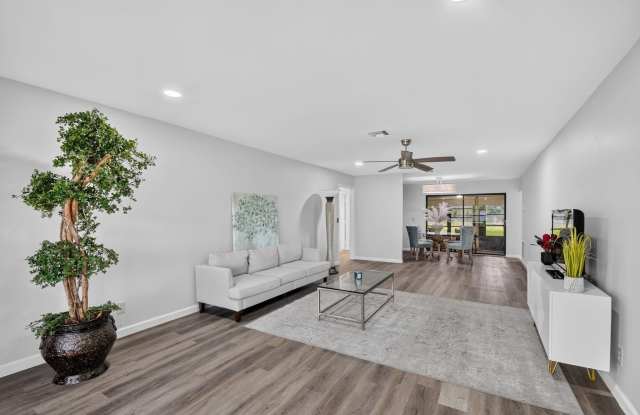9965 Papaya Tree Trail Gallery 1