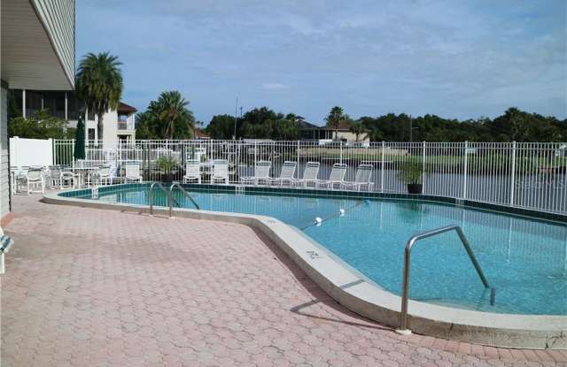 375 MOORINGS COVE DRIVE Gallery 3