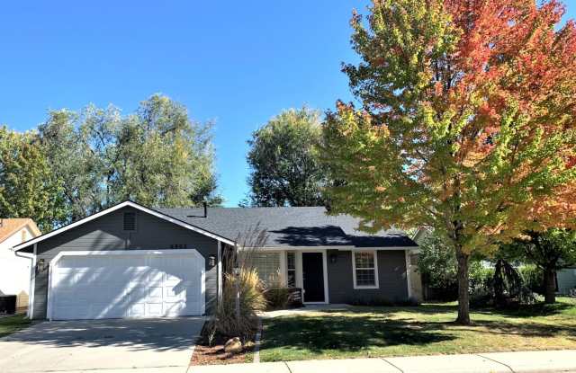 Charming 3 bed 2 bath home in a quiet Boise Neighborhood just off Glenwood and Hill Rd. photos photos