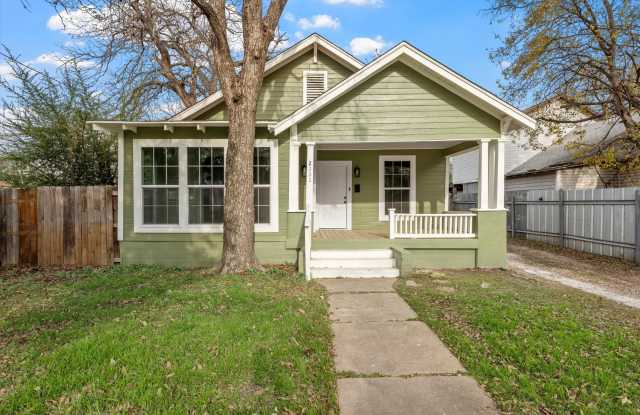 2111 Herring Avenue - 2111 Herring Avenue, Waco, TX 76708
