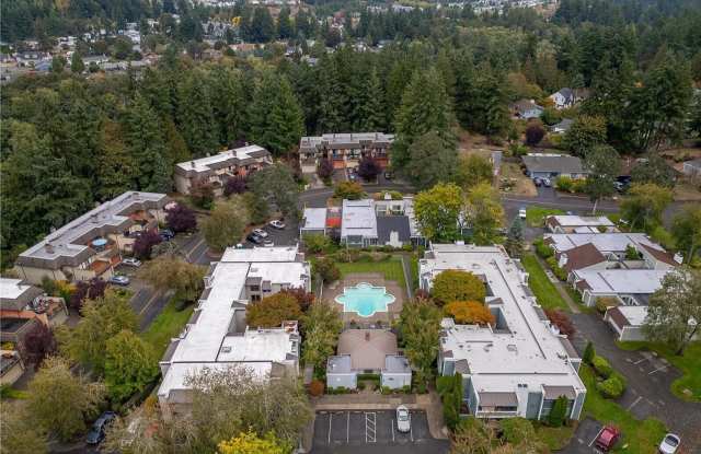 ***Rent Special!! - $500 off First Month's Rent***-Oakbrook Country Club Condominium (2bedroom)! Apply Today photos photos