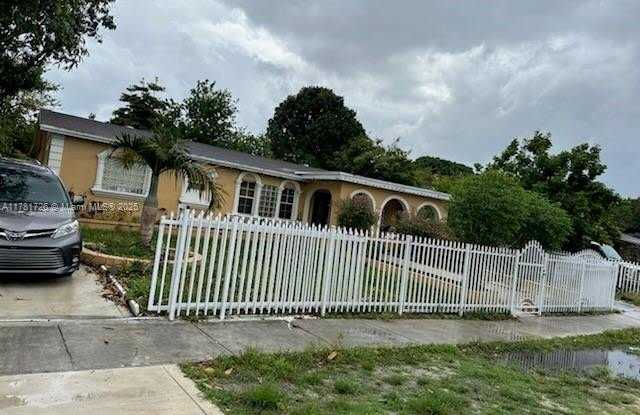 2452 NW 178th photos photos