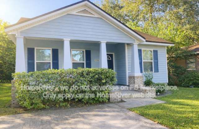 1156 E 15th St photos photos