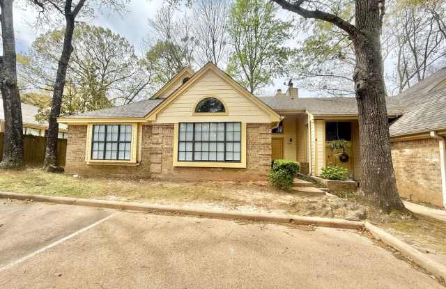 2-bed/2-bath off Eagles Nest photos photos