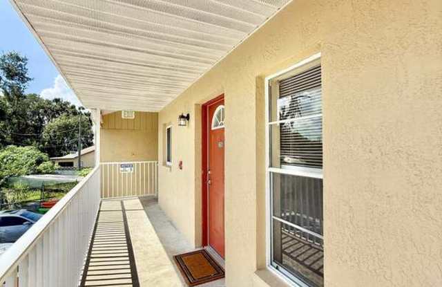 1915 Schlotter Cir #206 Gallery 4
