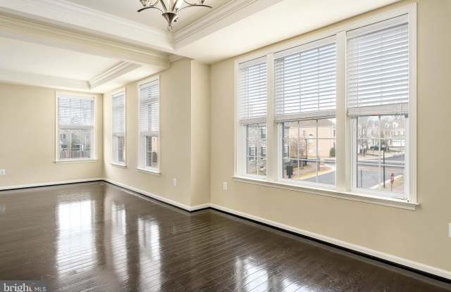10625 LEGACY LANE Gallery 3